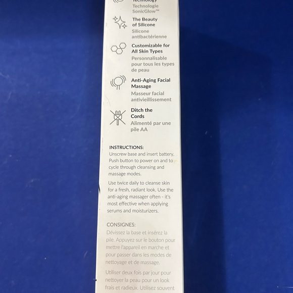 pmd Clean Smart Facial Cleansing Device - Picture 3 of 4